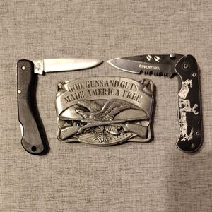 Silver Patriotic Belt Buckle with Black Knife Set
